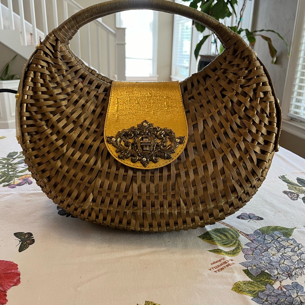 Vintage unusual wicker-like gold/bronze colored handbag.